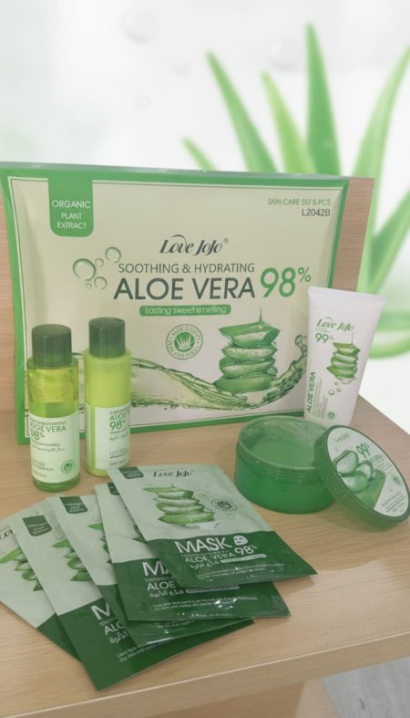 مجموعة العناية بالبشرة الالوفيرة